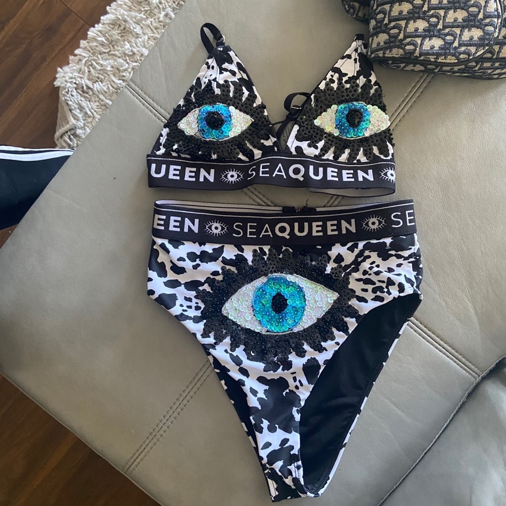 SEA QUEEN BATHING SUIT